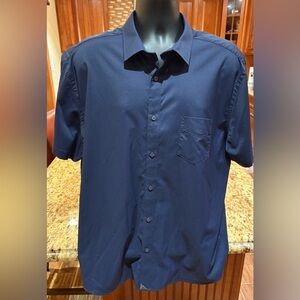UNTUCKit men’s short sleeve‎ shirt. Sharp Dark Blue with Logo. 2XL